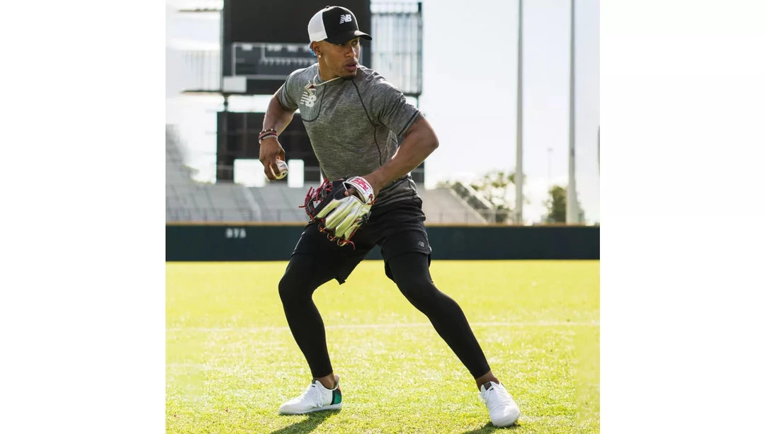 New Balance Men's Lindor Cypher 12 Molded Baseball Cleats - White 9 New Balance Men's Lindor Cypher 12 Molded Baseball Cleats - White