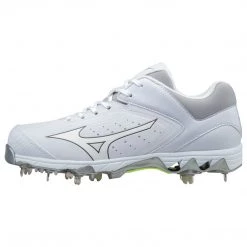 Mizuno 9-Spike Swift 5 Cleats - White